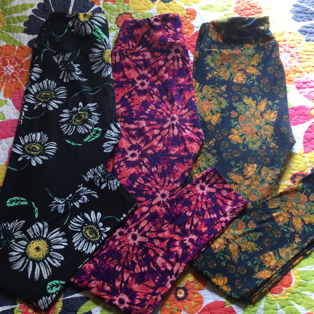 ON HOLD: Set of 3 One Size Lularoe Leggings